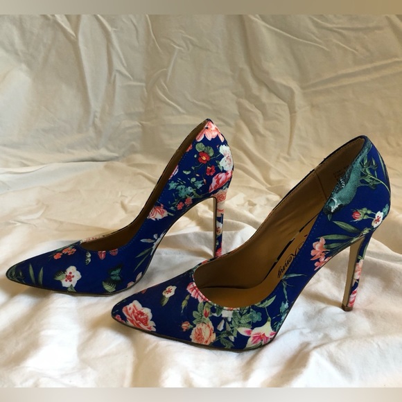 PENNY LOVES KENNY Floral Pumps (US 8M [fits like 8.5?]) - Picture 3 of 14